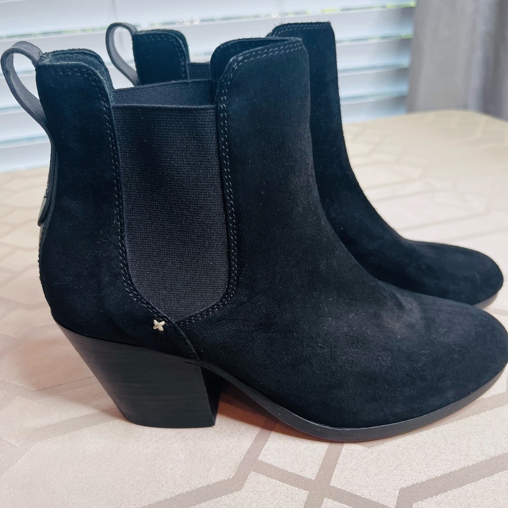 NWOT Rag & Bone Devon Black Suede Leather Bootie Size 37 or Size 7 - Picture 3 of 7